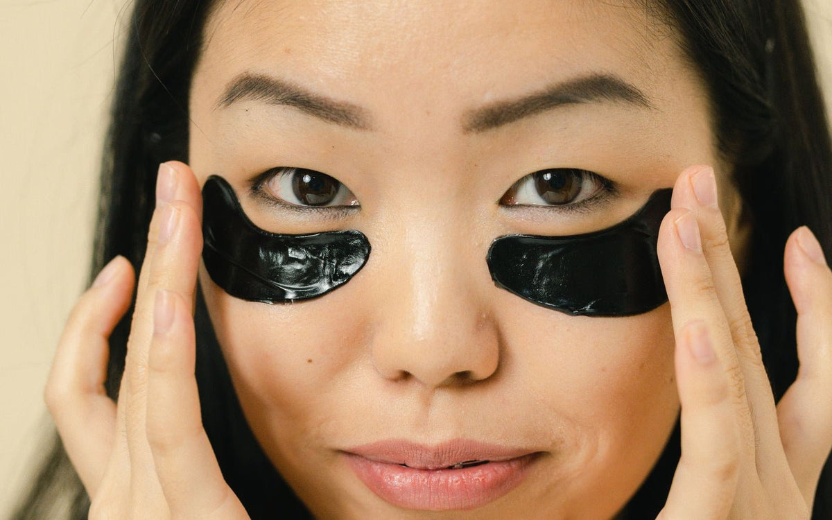 Under-Eye Puffiness and Dark Circles: What Actually Helps - Awear