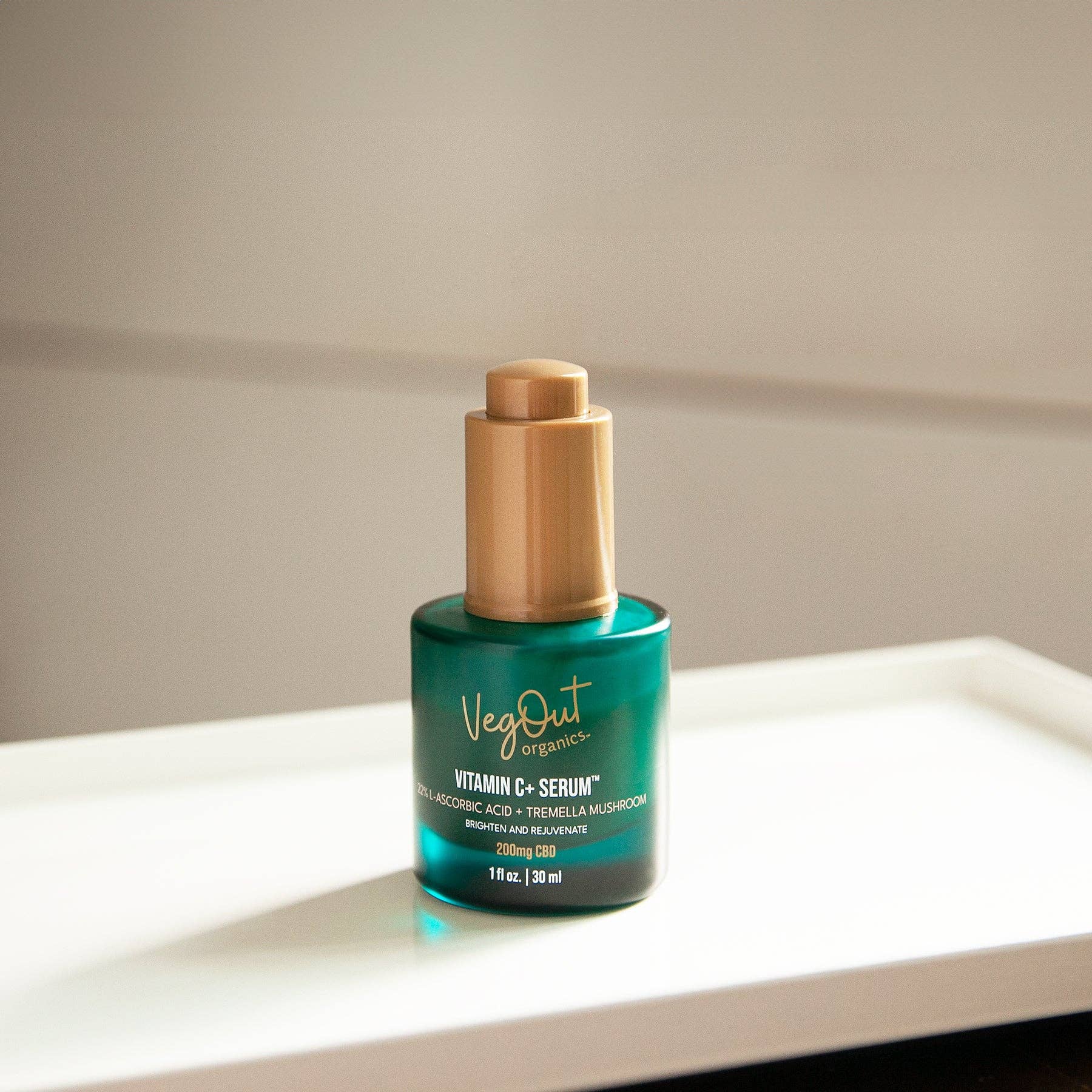 Vitamin C + Serum - Awear