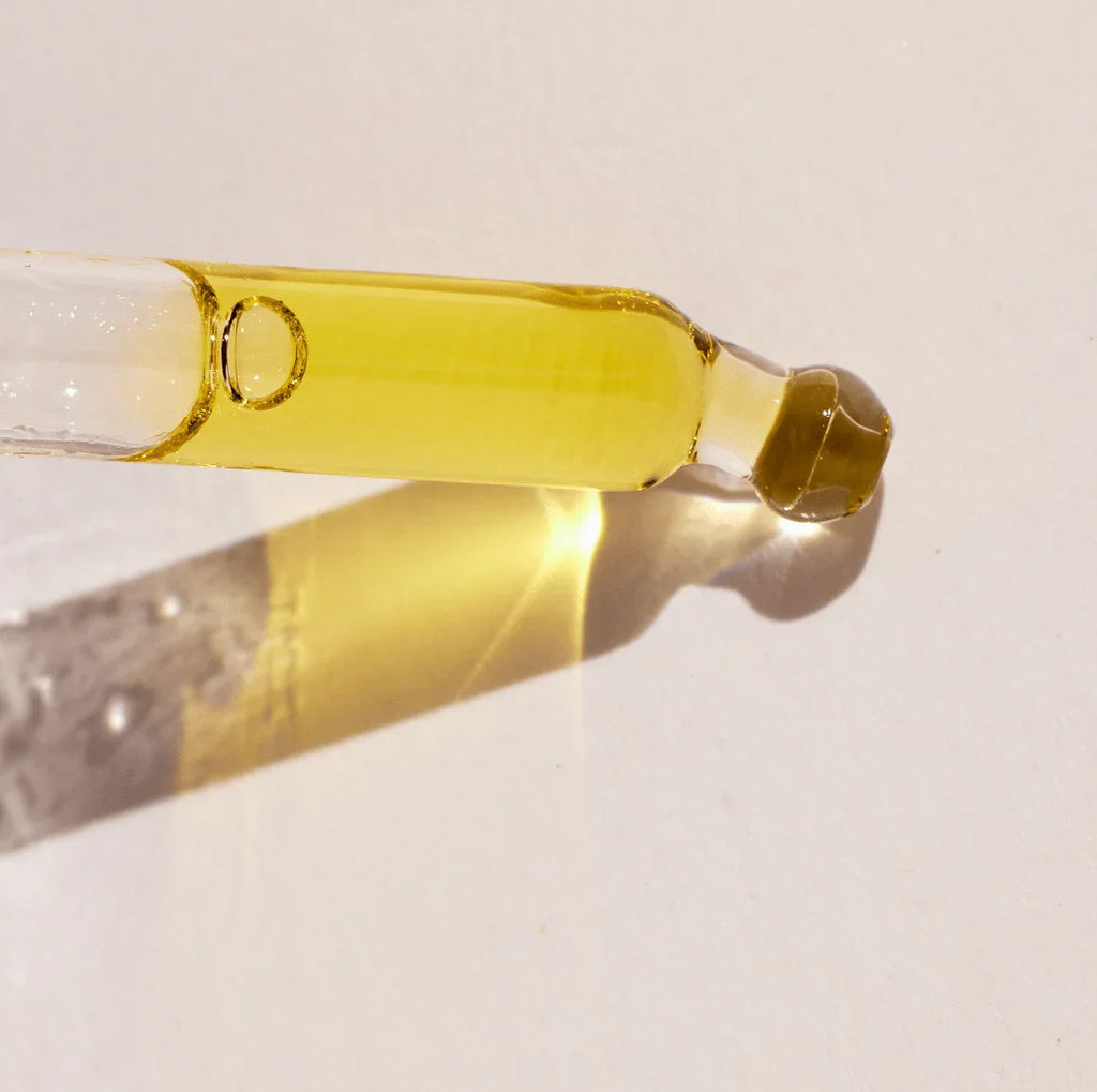 Dayglow Oil Serum - Awear